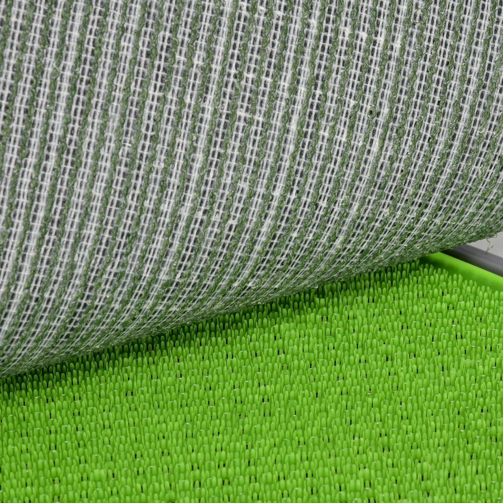Resguardo de treino para cães com 2 relvas artificiais e bandeja para treino de filhotes 67x41x3,5 cm verde