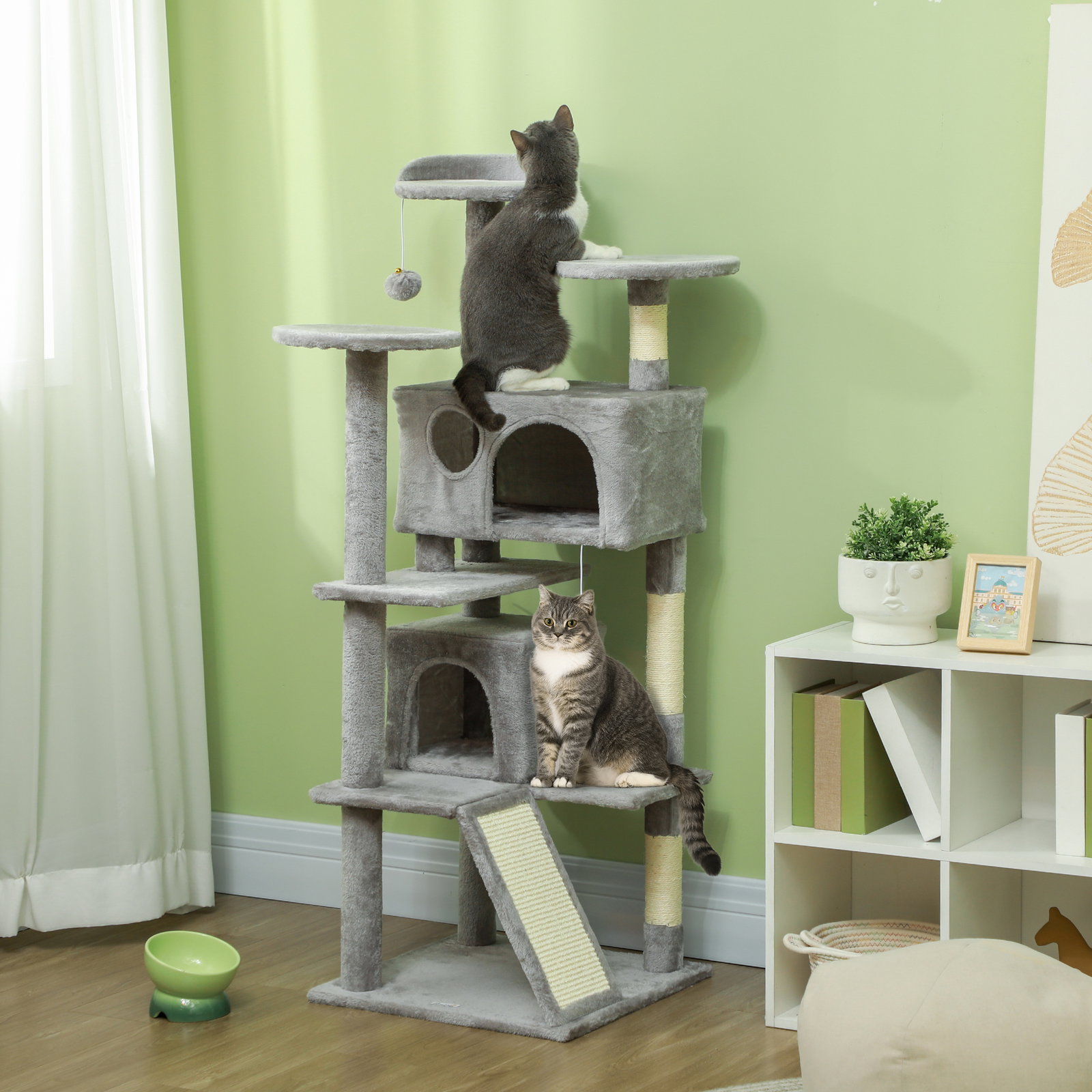 Arranhador para gatos com postes de sisal plataformas cavernas bolas pendentes e redes 49x49x138 cm cinza claro