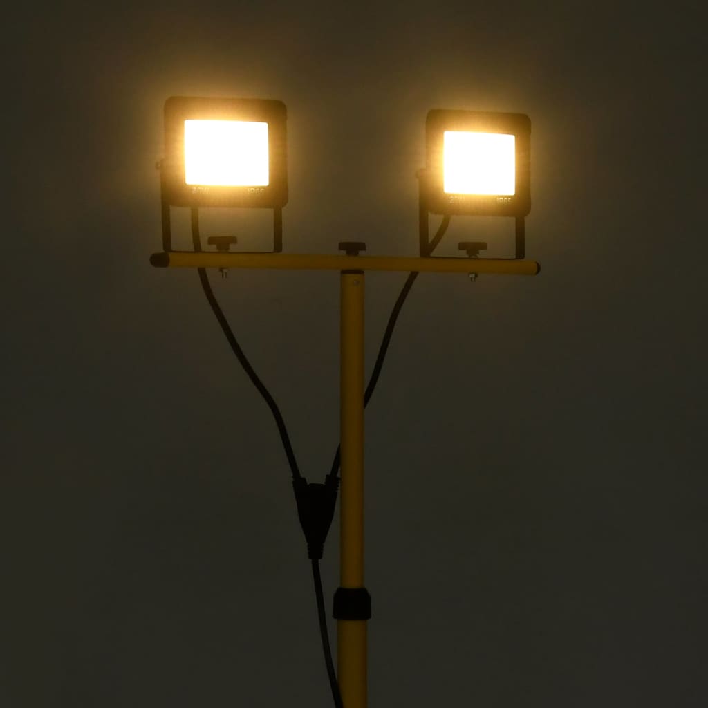 Projetor c/ iluminação LED e tripé 2x20 w branco quente