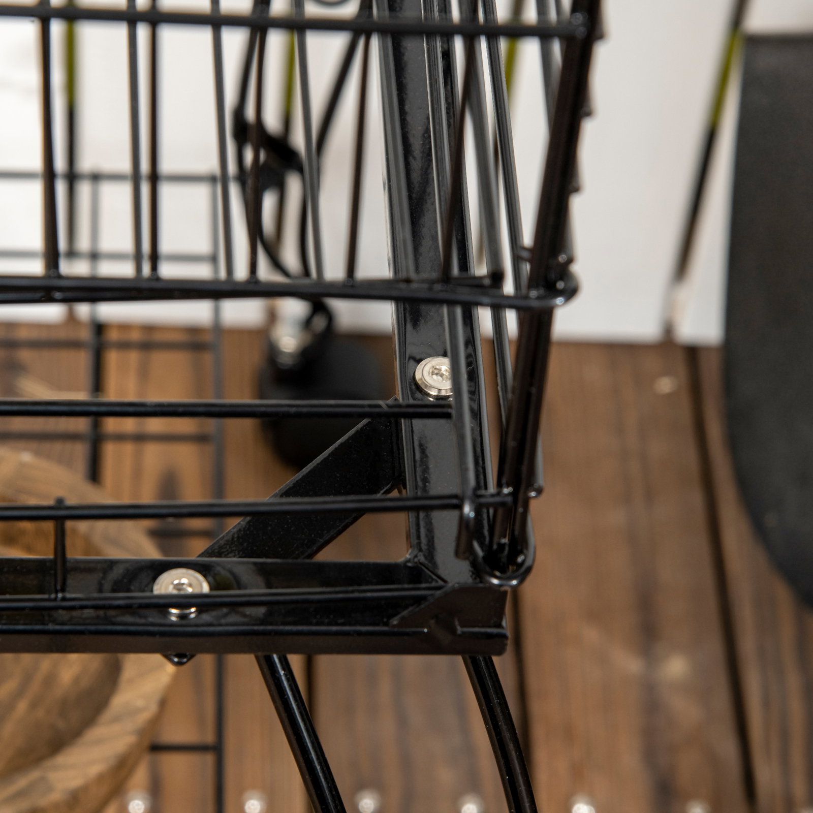 Gaiola para pássaros com suporte e rodas bandeja amovível e 2 tigelas 51x51x153 cm preto