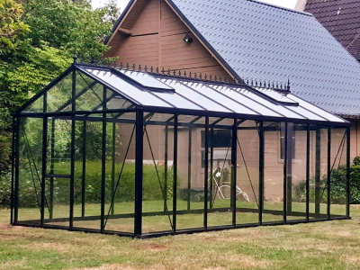 Estufa de Vidro Voyager – 7,3 a 23,3 m²