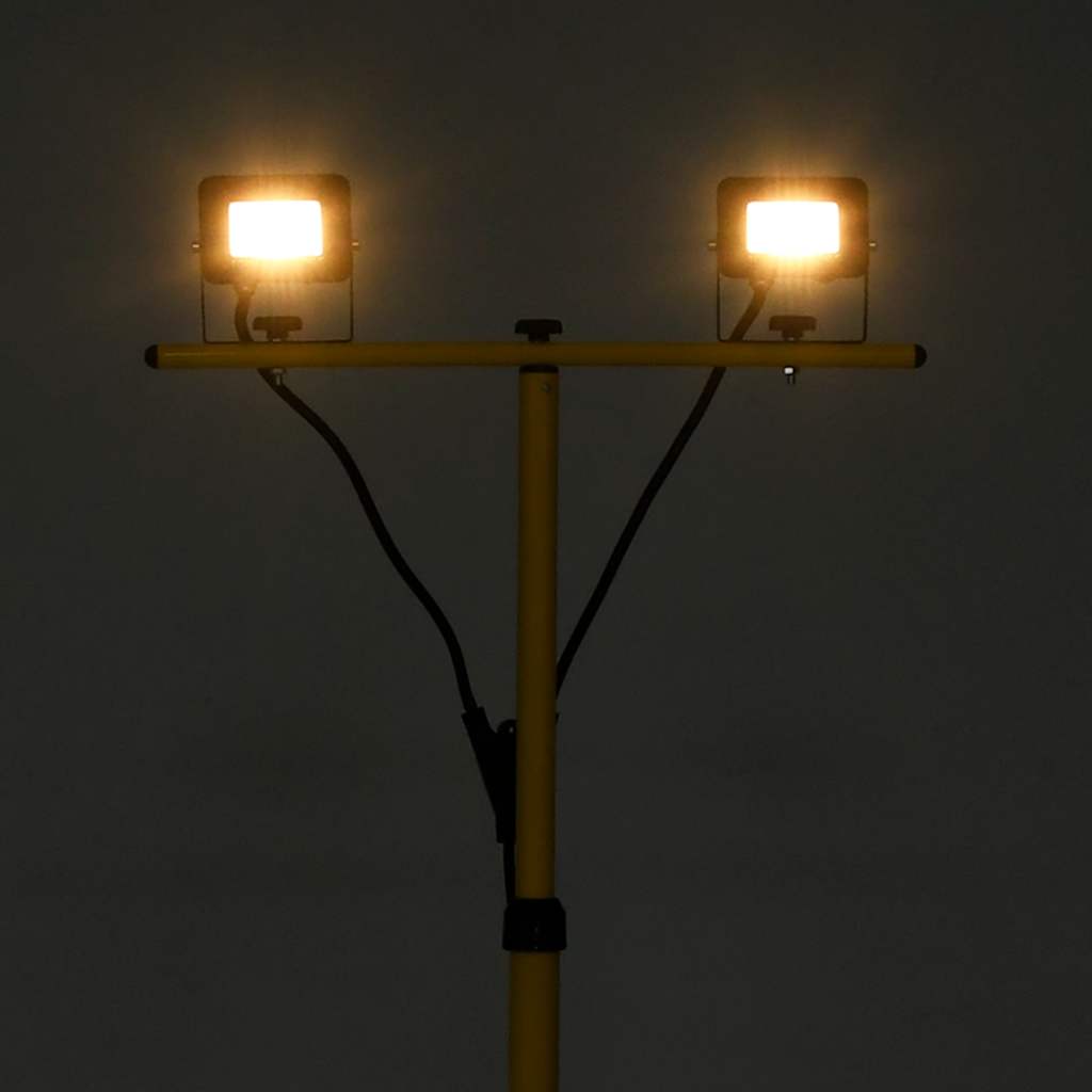 Projetor c/ iluminação LED e tripé 2x10 w branco quente