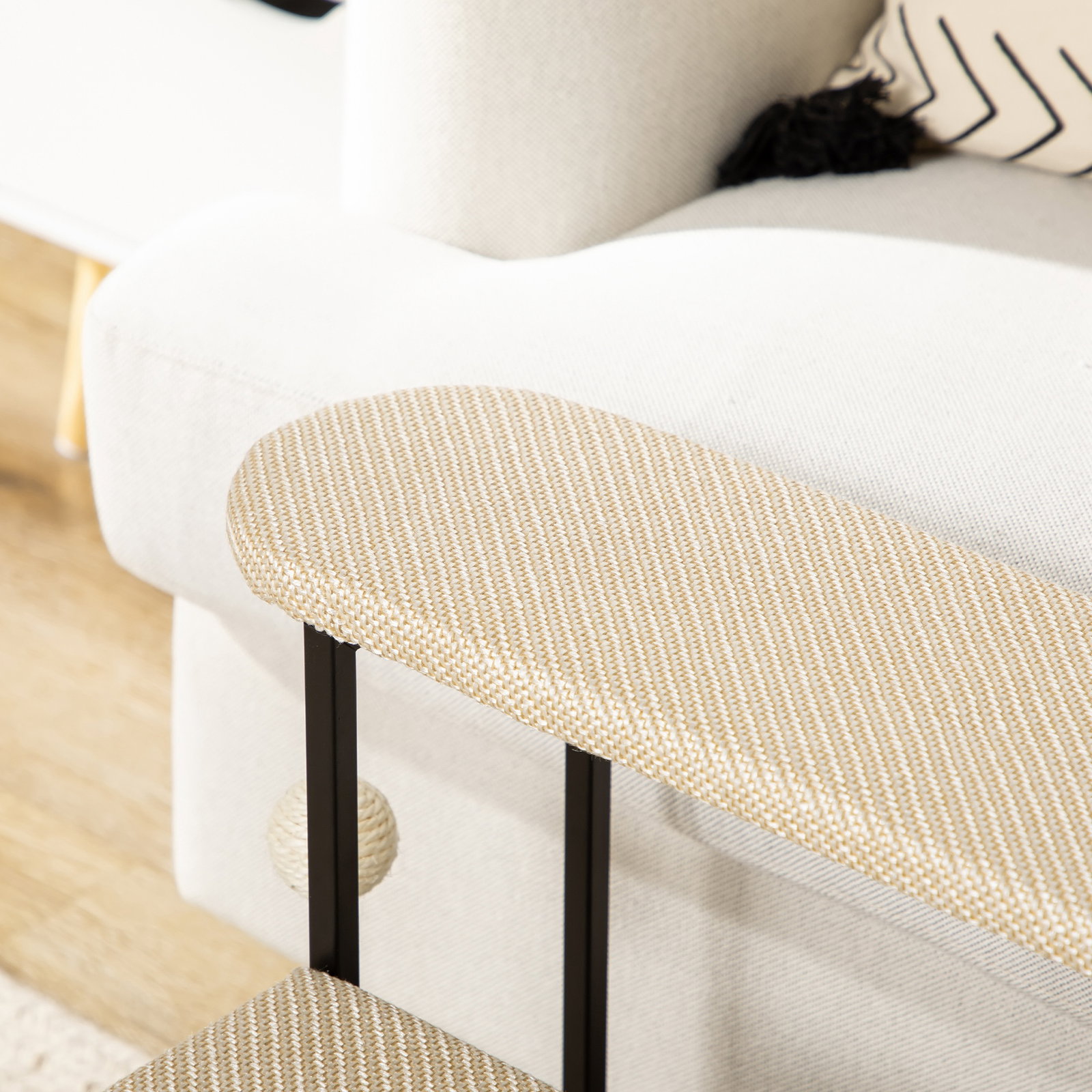 Escada para cães com 3 degraus bola suspensa painel para arranhar e estrutura de aço 47x45x47 cm creme e preto