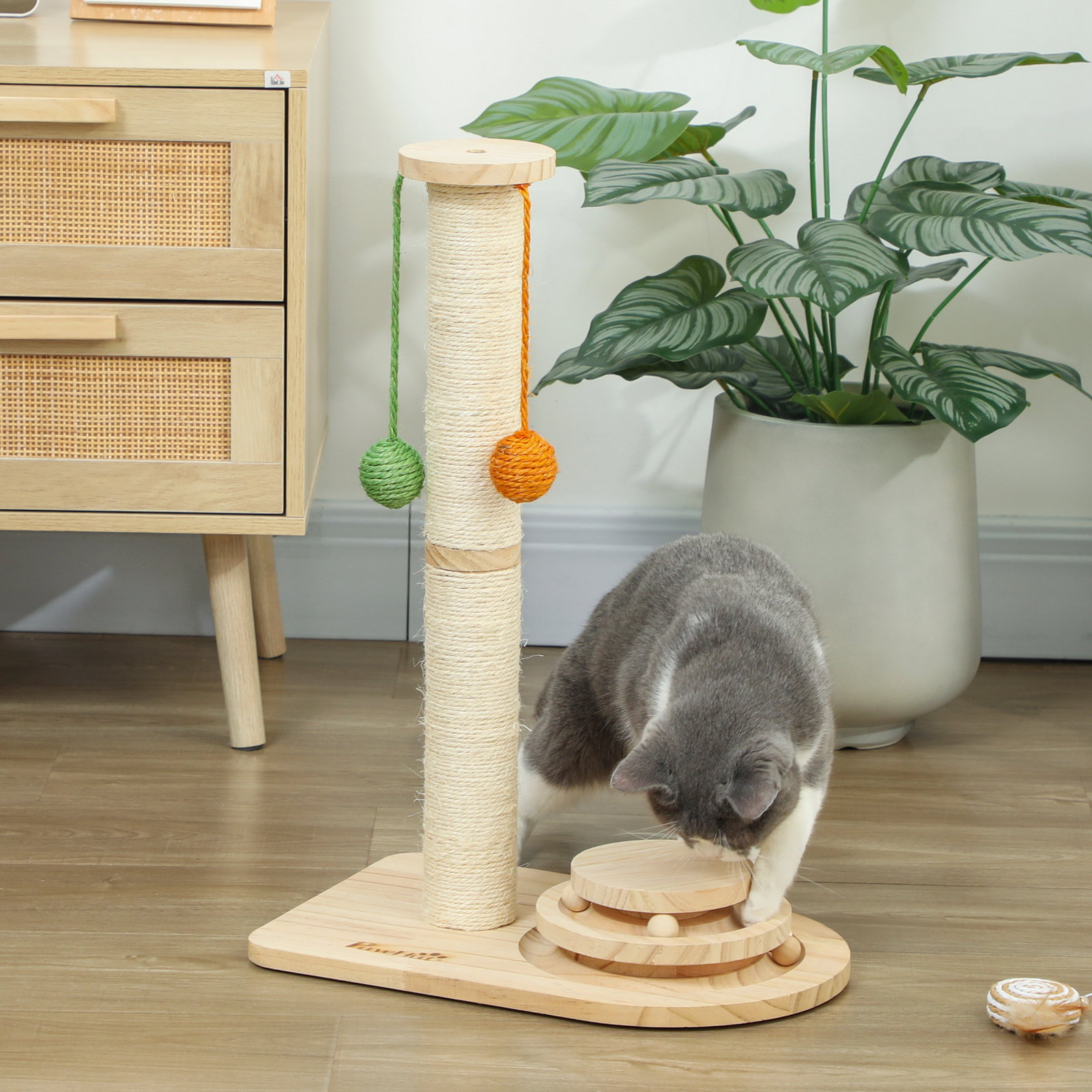 Poste arranhador para gatos com 3 bolas suspensas brinquedo de bola de pista e poste de sisal 40x26x56,5 cm madeira