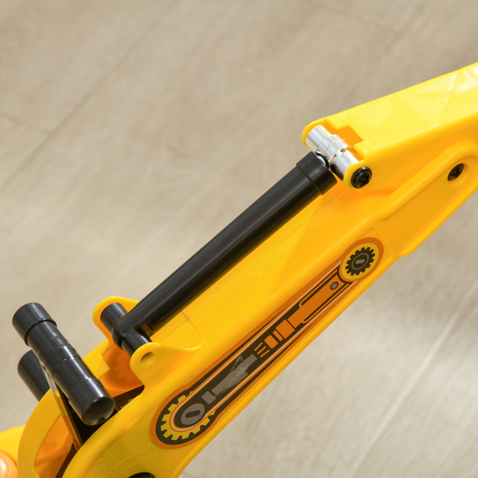 Escavadora sem pedais com braço móvil carro andador com assento de armazenamento pá dianteira e buzina 78x24x58,5 cm amarelo