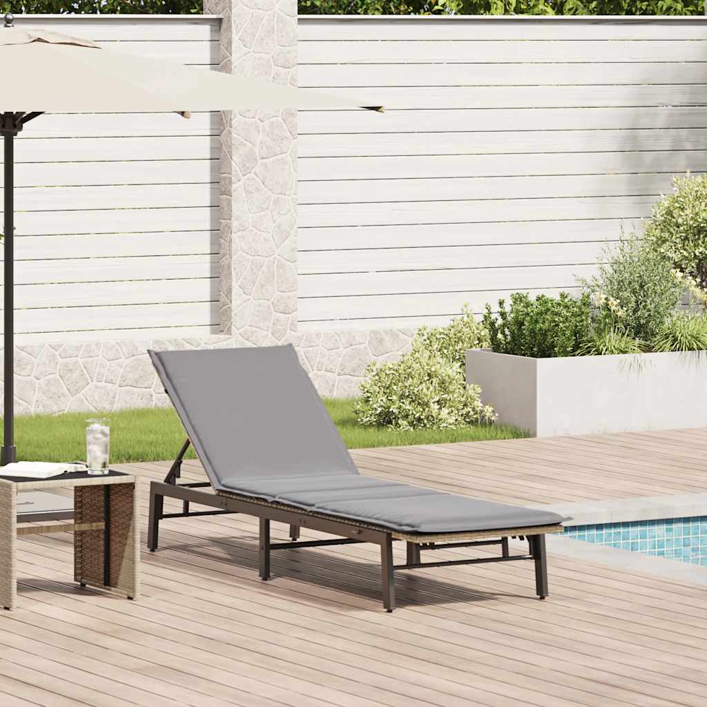 Espreguiçadeira com almofada em rattan sintético bege