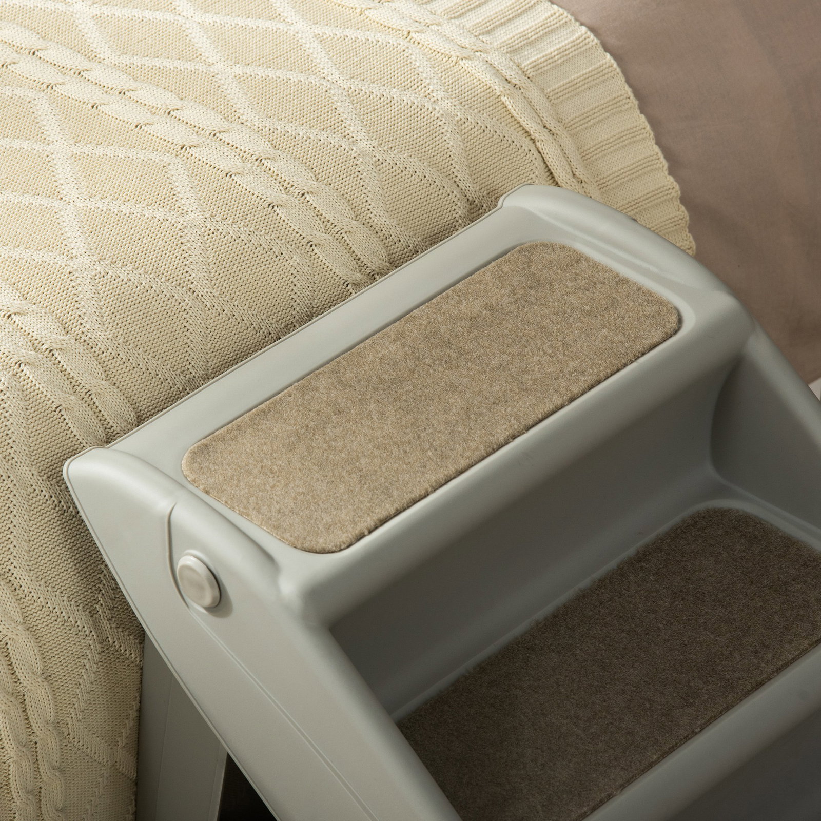 Escada dobrável para animais de estimação de 4 degraus portátil com tapetes antiderrapantes 62x38x49,5cm cinza