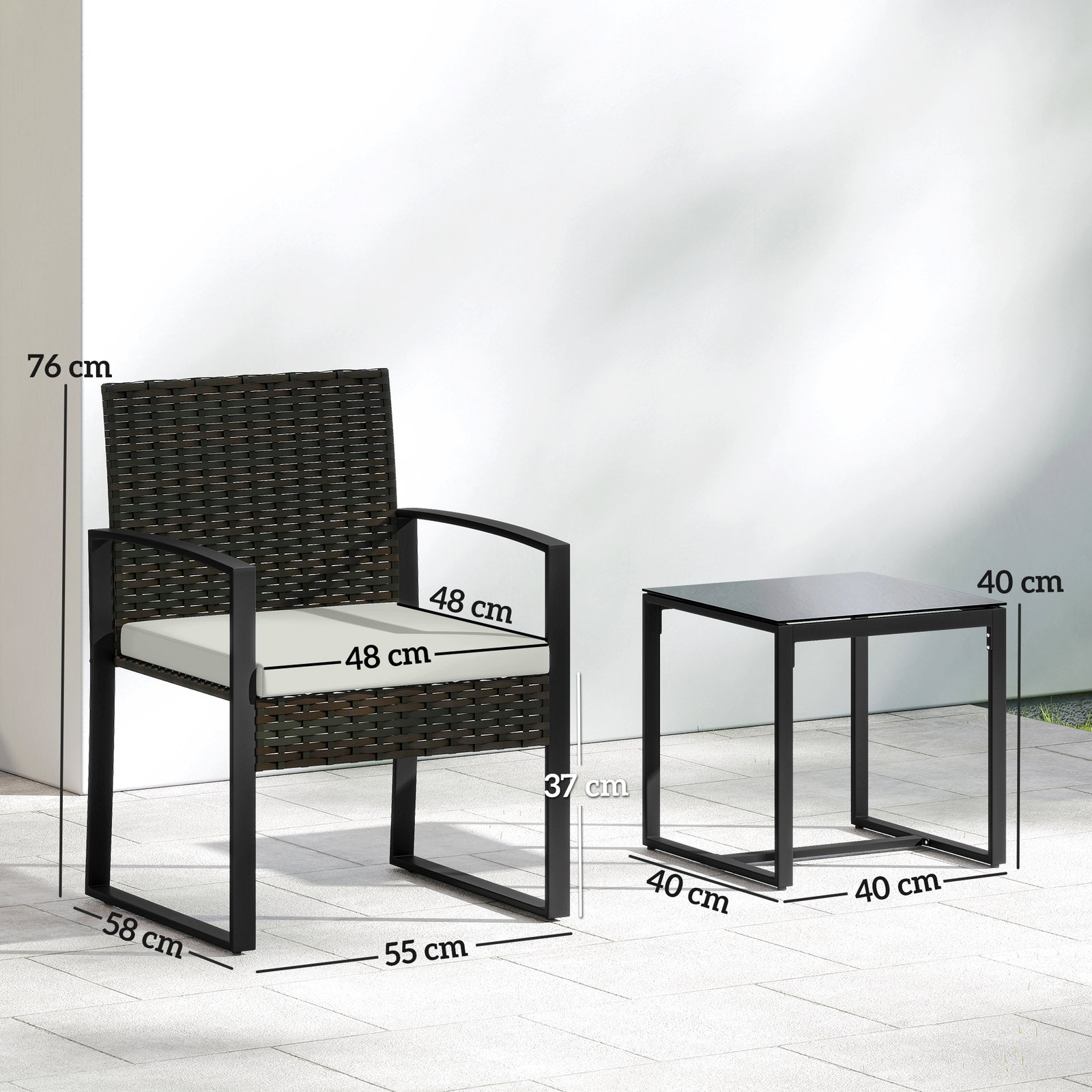Conjunto de móveis de exterior de 3 peças em vime PE com cadeiras mesa de vidro temperado e almofadas marrom e creme
