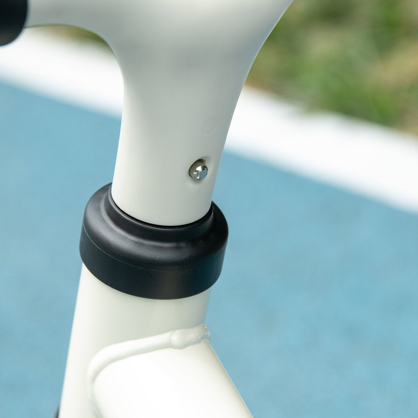 Bicicleta sem pedais para crianças de 18-48 meses bicicleta de equilíbrio com assento ajustável em altura 66,5x34x47 cm branco