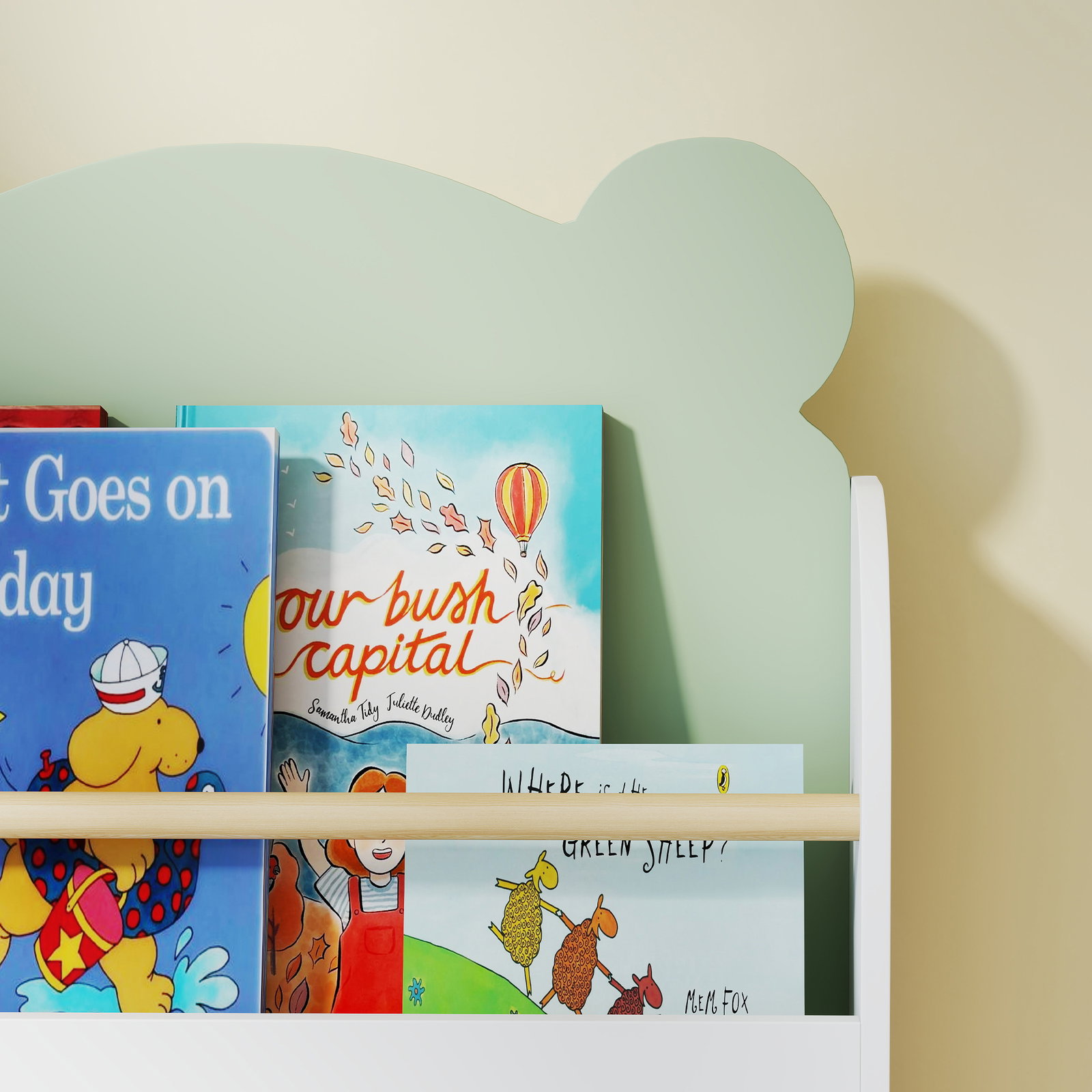 Estante infantil 3 níveis design de ursinho cantos arredondados e barreiras de segurança para livros e brinquedos verde