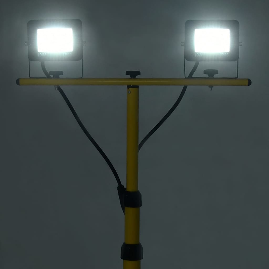 Projetor c/ iluminação LED e tripé 2x10 w branco frio