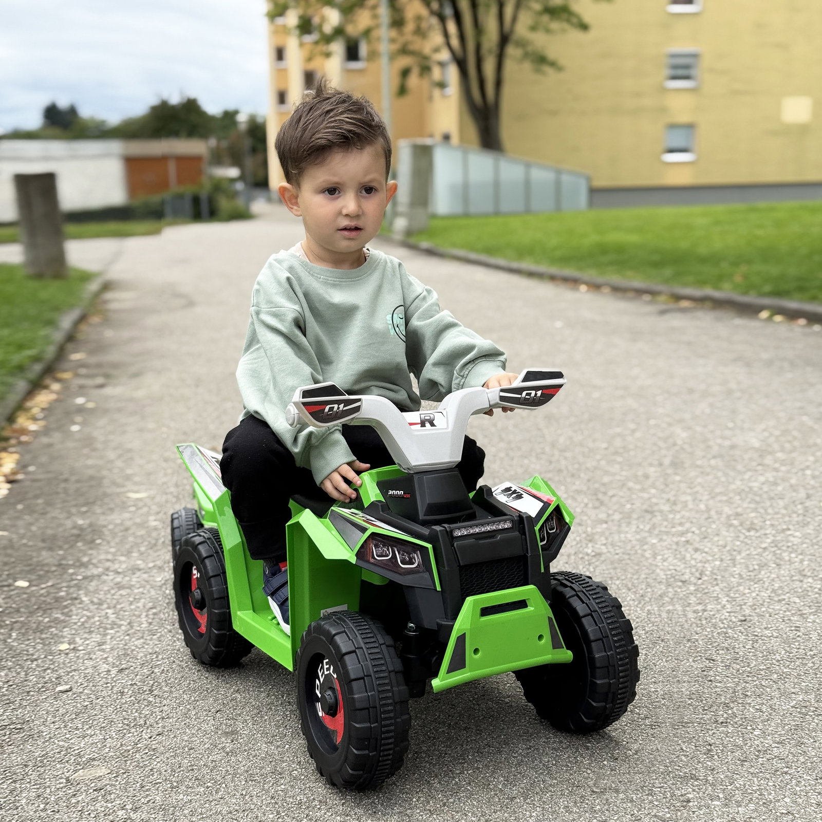 Quadriciclo elétrico para crianças com reboque bateria 6v de 18-36 meses com velocidade 2,5 km/h 106x41,5x48,5 cm verde