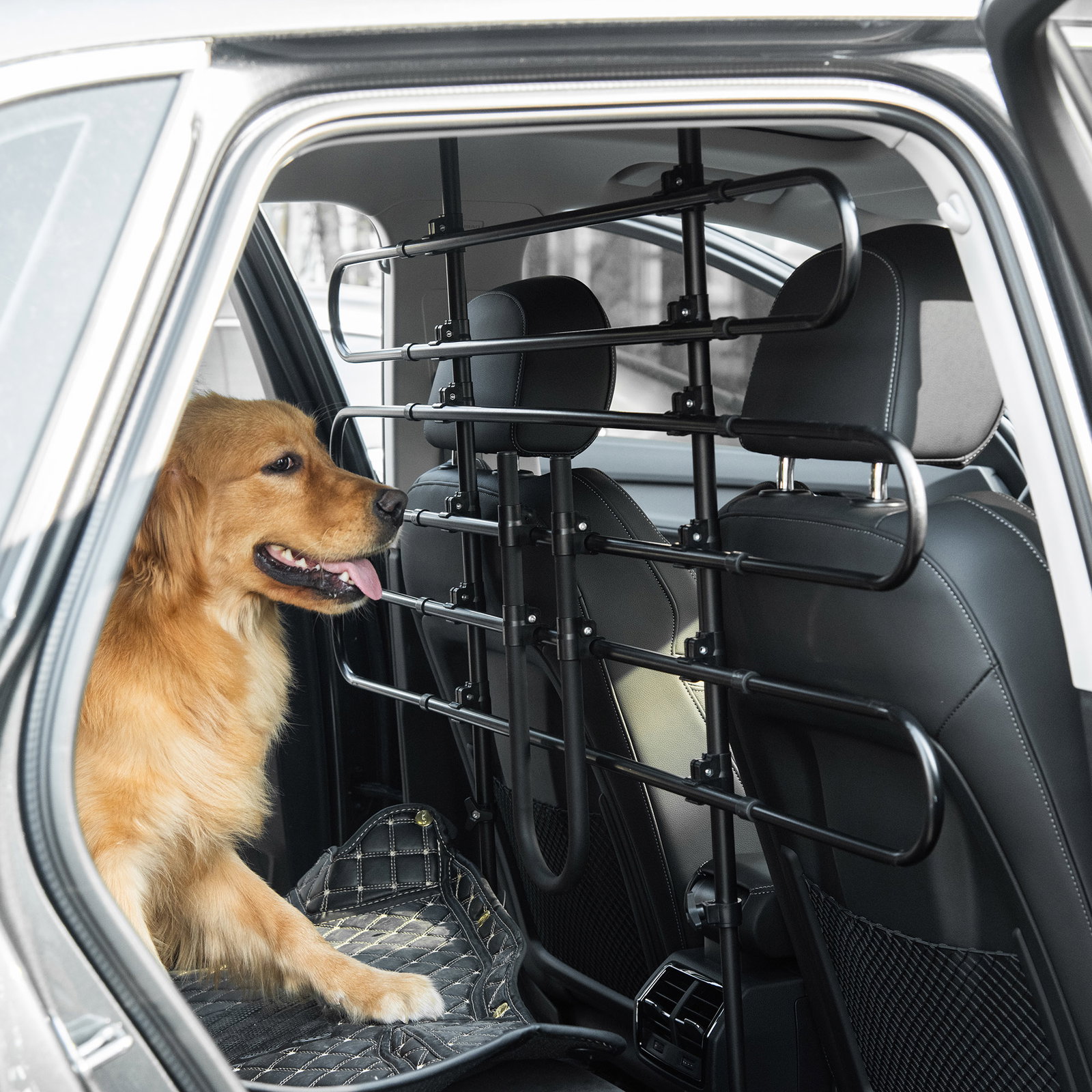 Grade de segurança de carro para cães ajustável em largura e altura 87-135x85x120cm grade separadora para porta malas de carro universal metal preto