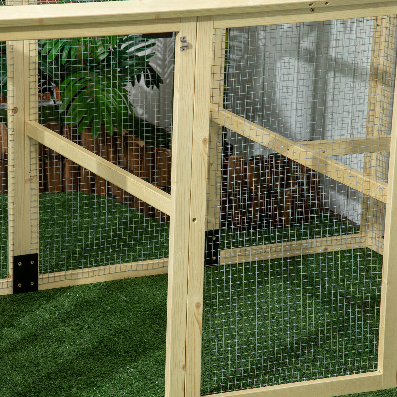 Galinheiro para exterior 140x88,5x106 cm para 1-3 galinhas com estrutura de madeira e 2 portas com fechadura madeira clara