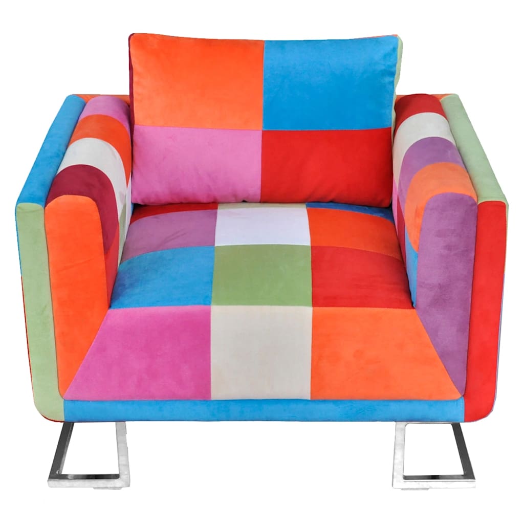Poltrona cubo com pés cromados, tecido com design de retalhos