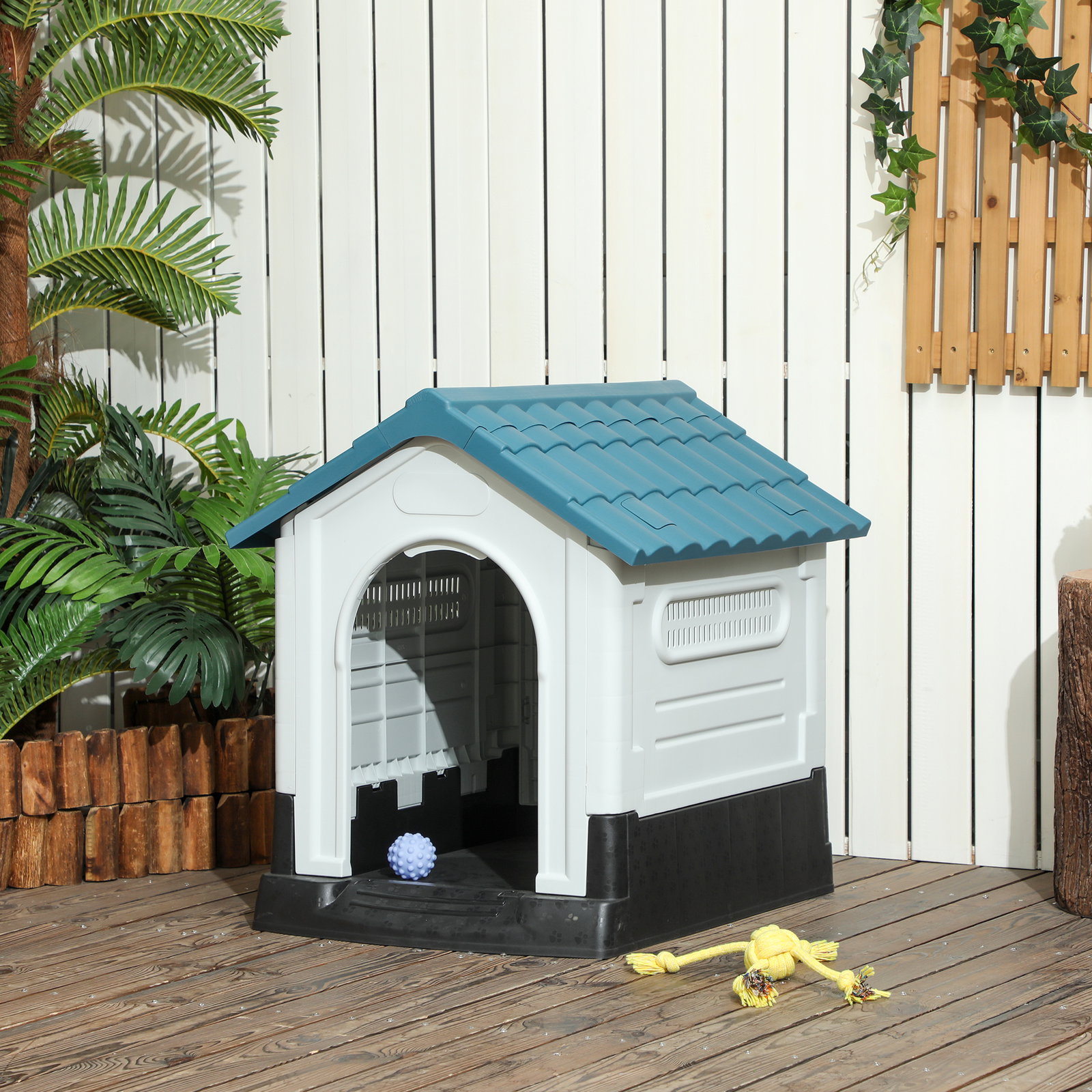 Casa para cães mini de exterior em plástico com 3 janelas base elevada telhado inclinado 64,5x57x66 cm azul