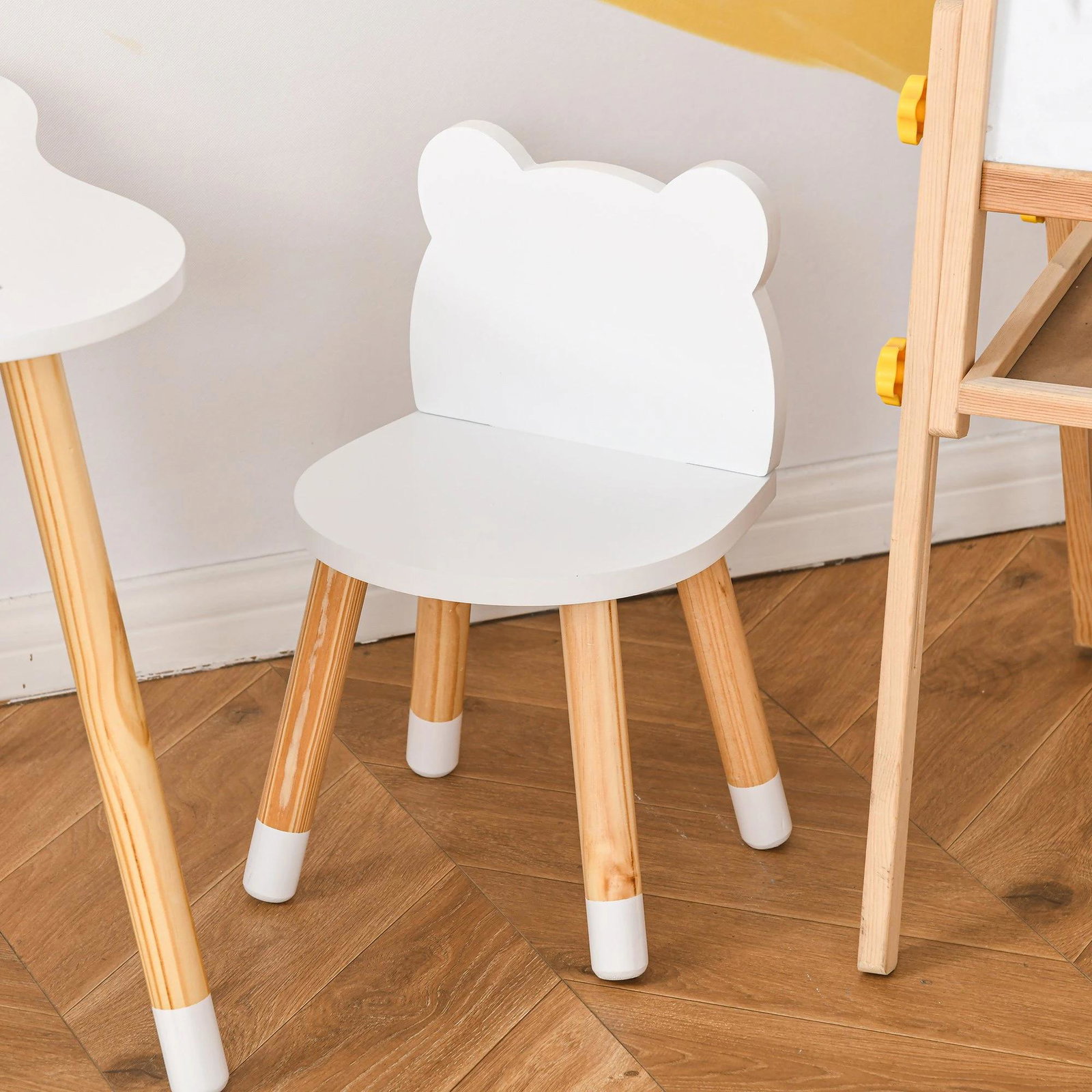 Conjunto infantil de mesa e 2 cadeiras de madeira móveis infantil para sala de jogos dormitório de crianças mesa 56x56x50cm e cadeira 28x25x46cm branco