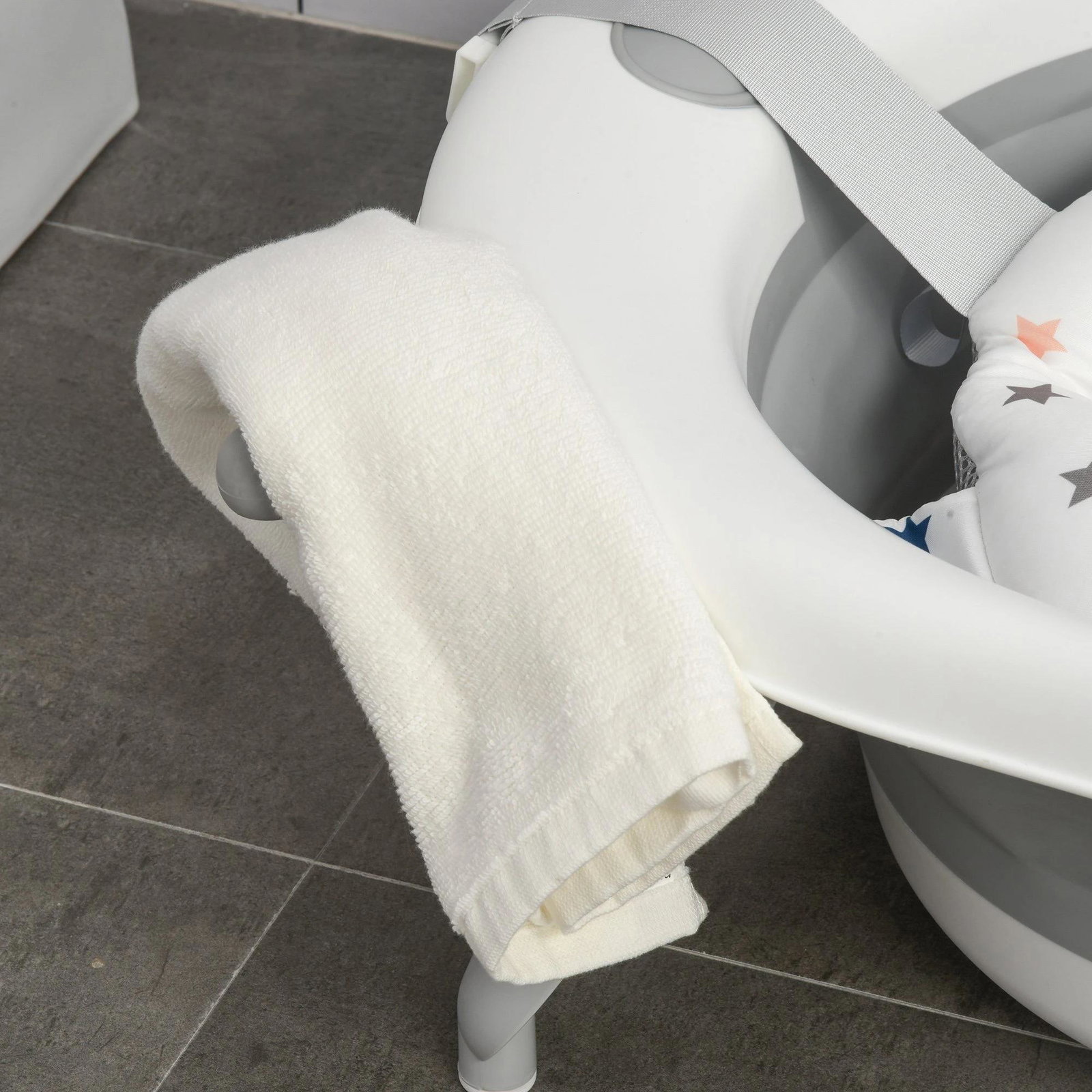 Banheira para bebé recém nascido até 3 anos dobrável 30 litros com tampa termossensível e almofada confortável almofadas antiderrapantes 81,5x50,5x23,5cm cinza e branco