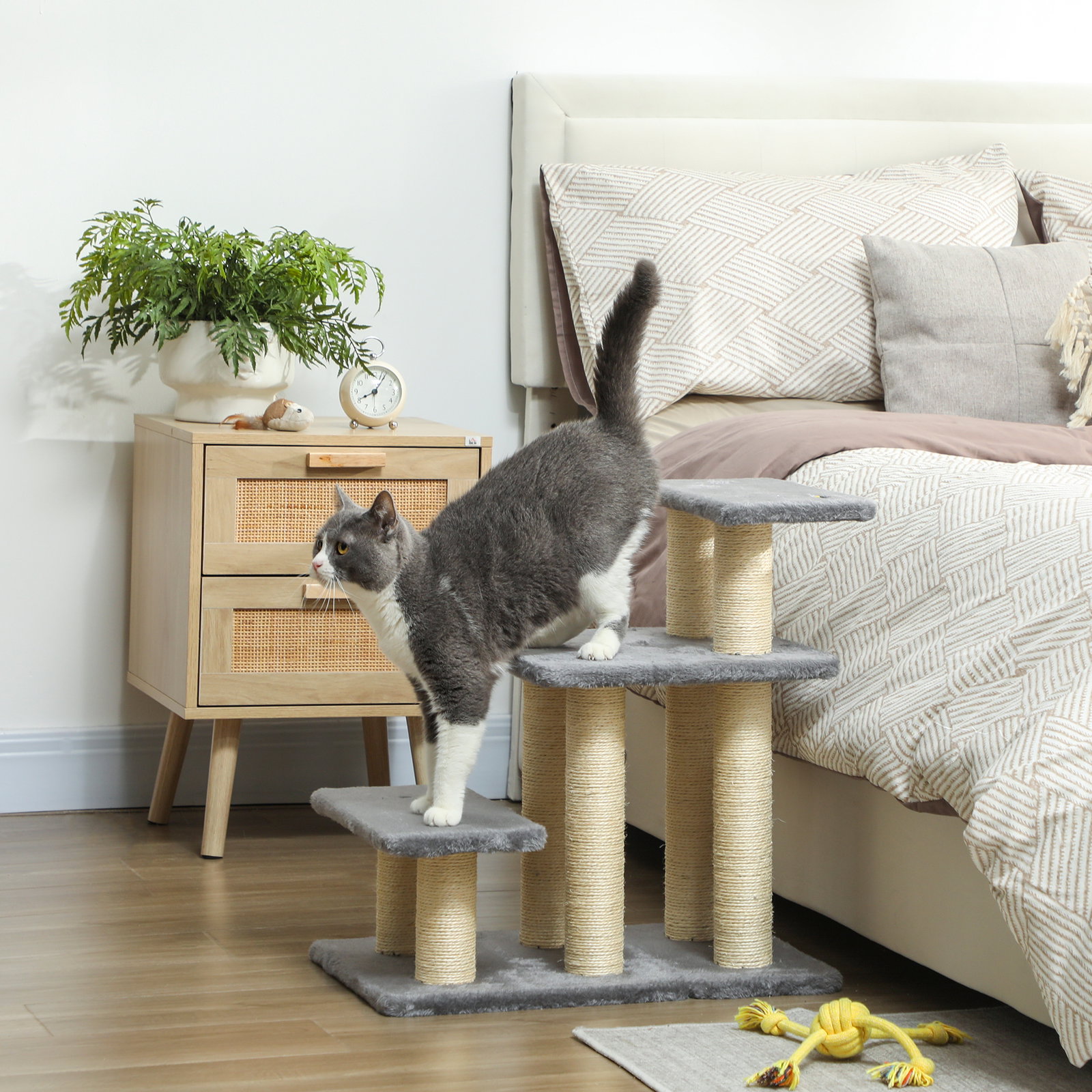 Escada para gatos de 3 degraus altura ajustável com postes para arranhar e bola pendurada carga 10 kg 52x34,5x54 cm cinzento