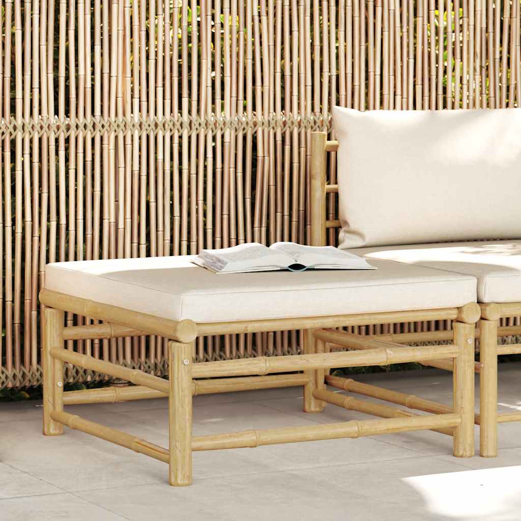 Apoio de pés para jardim com almofadão branco nata bambu