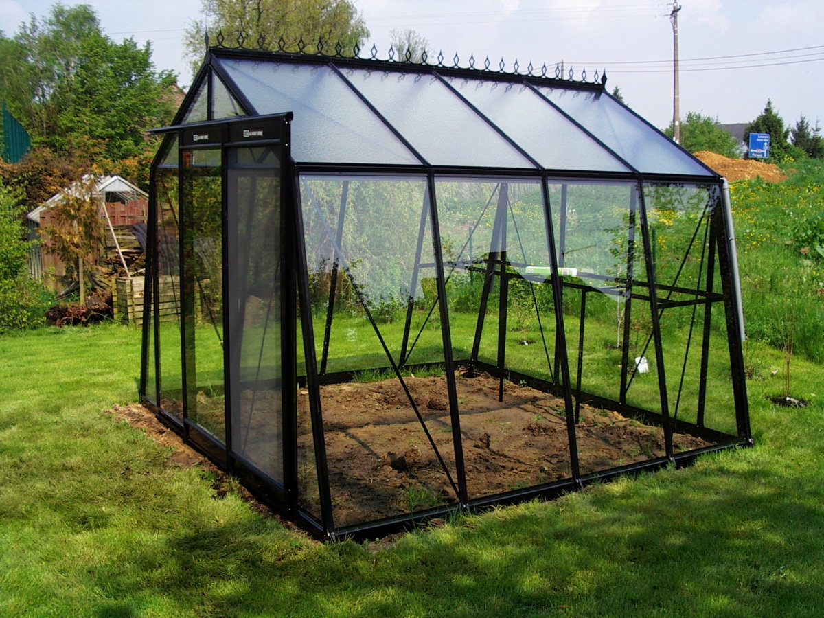 Estufa de Vidro Aurora Black – 9,12 m²