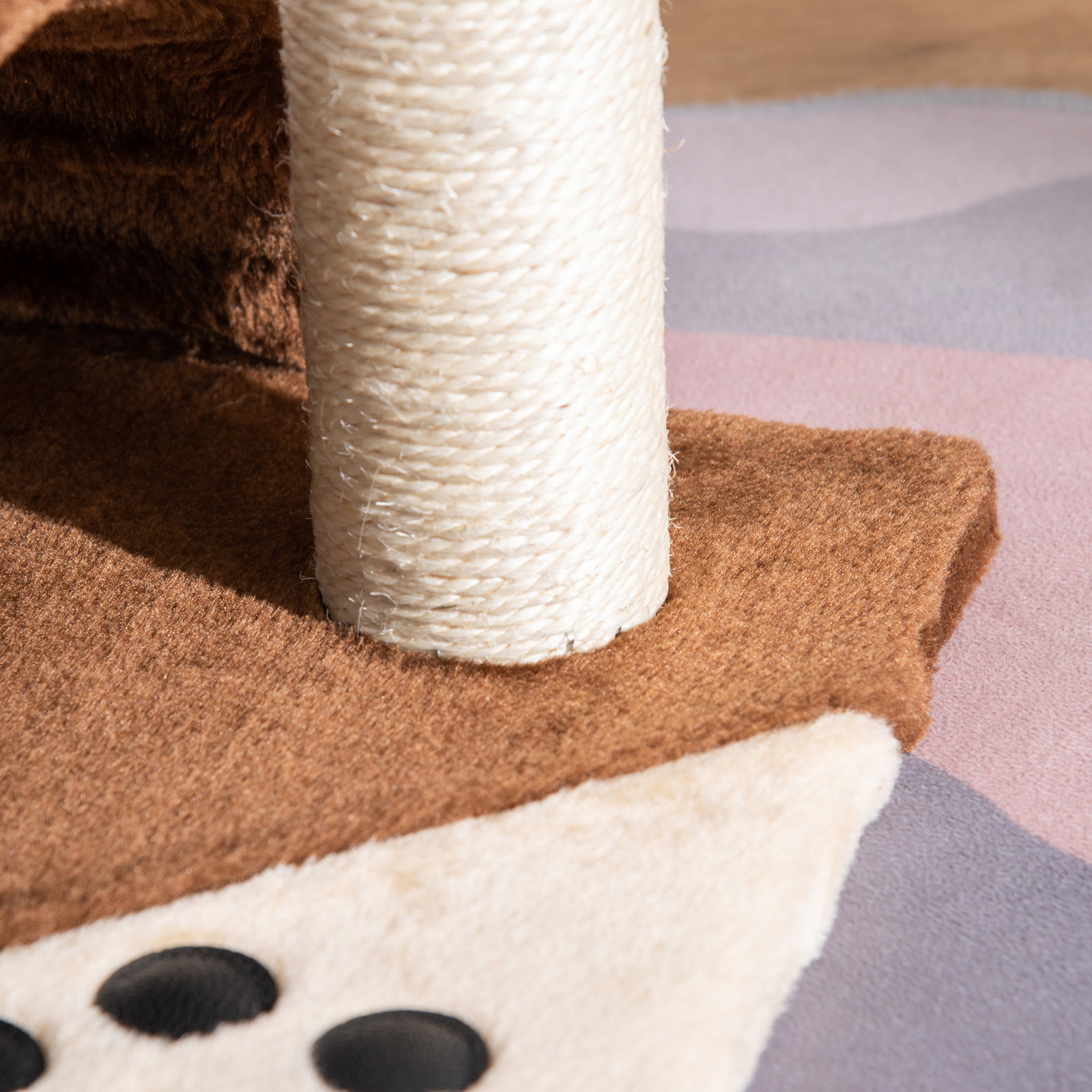 Árvore arranhador para gatos de 2 níveis com poste e tapete de arranhar cama e bola suspensa 35,5x37x46 cm marrom