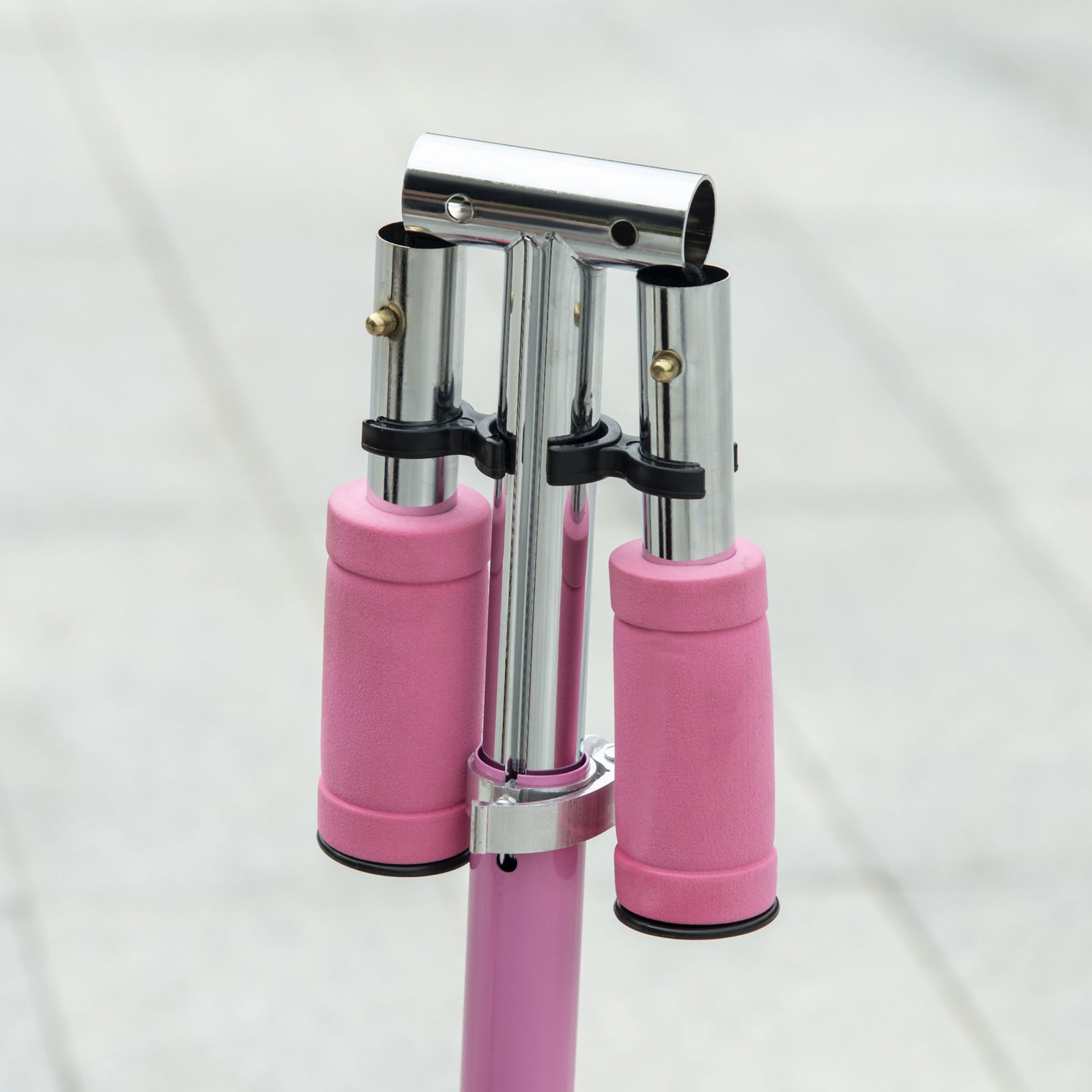 Trotinete para crianças dobrável com luzes e música 4 alturas ajustável rodas brilhantes e pedal LED 67x32x65-78 cm rosa