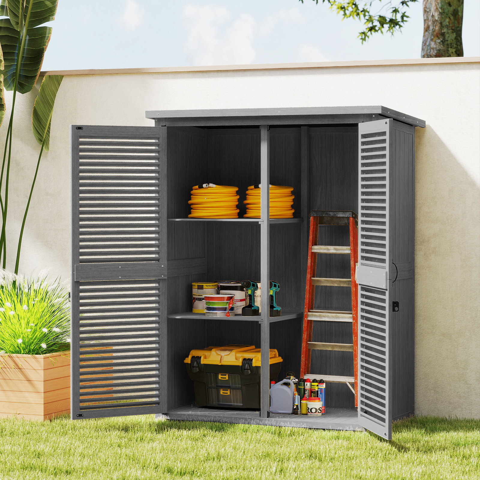 Armário de jardim 0,83 m² 127x65x168 cm com 2 portas de persiana 2 estantes e telhado impermeável, cinzento