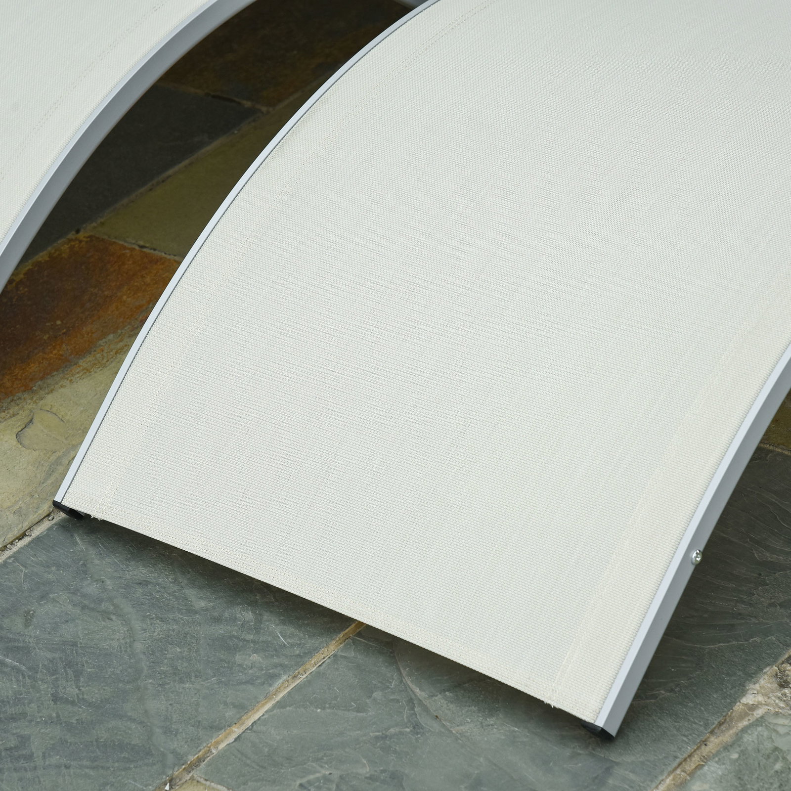 2 Espreguiçadeiras ergonômicas dobráveis ​​em forma de s com estrutura de alumínio textilene para jardim e varanda 165x61x63 cm bege