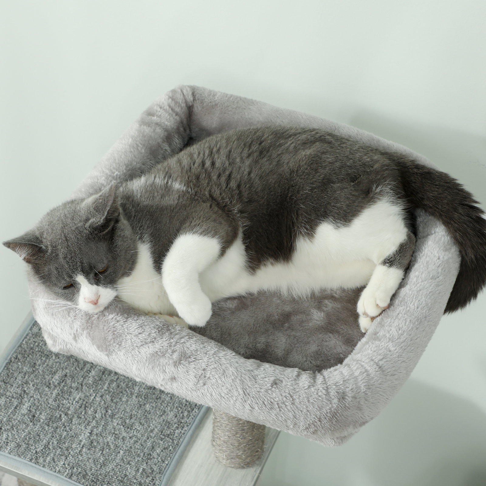 Arranhador para gatos com plataforma rede caverna cama postes de sisal e bolas de brincar 48x40x126 cm cinza