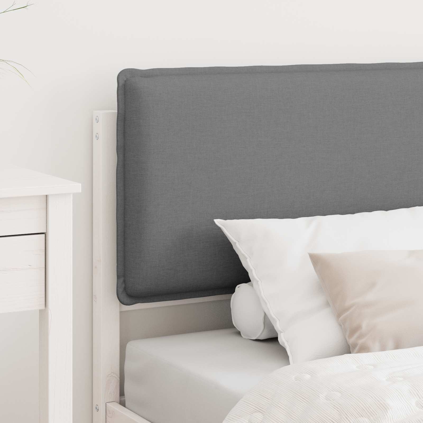 Estrutura de cama com cabeceira estofada cinzento-claro