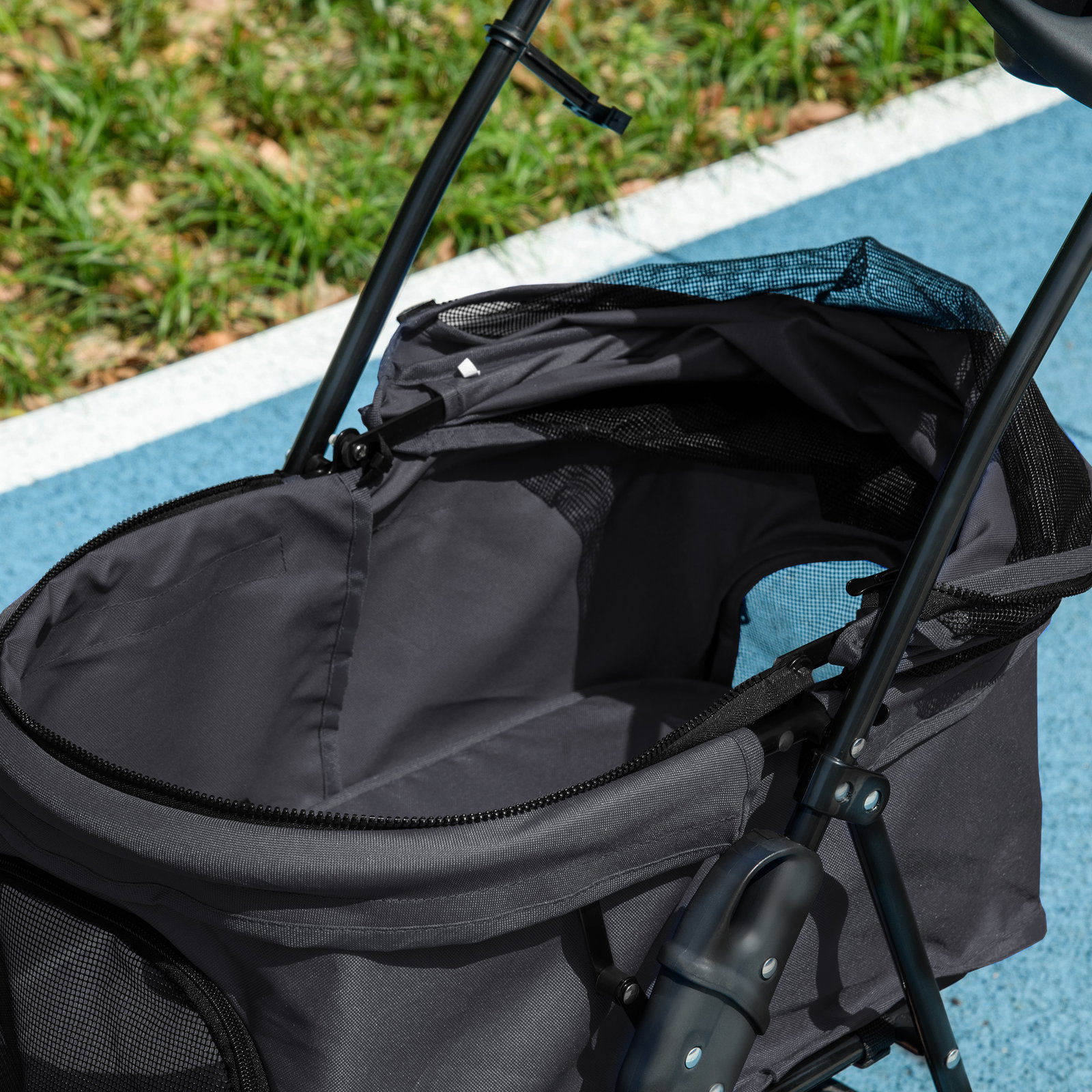 Carrinho para cães dobrável com rodas universáis cesta de armazenamento correias de segurança e janelas 67x45x96 cm preto