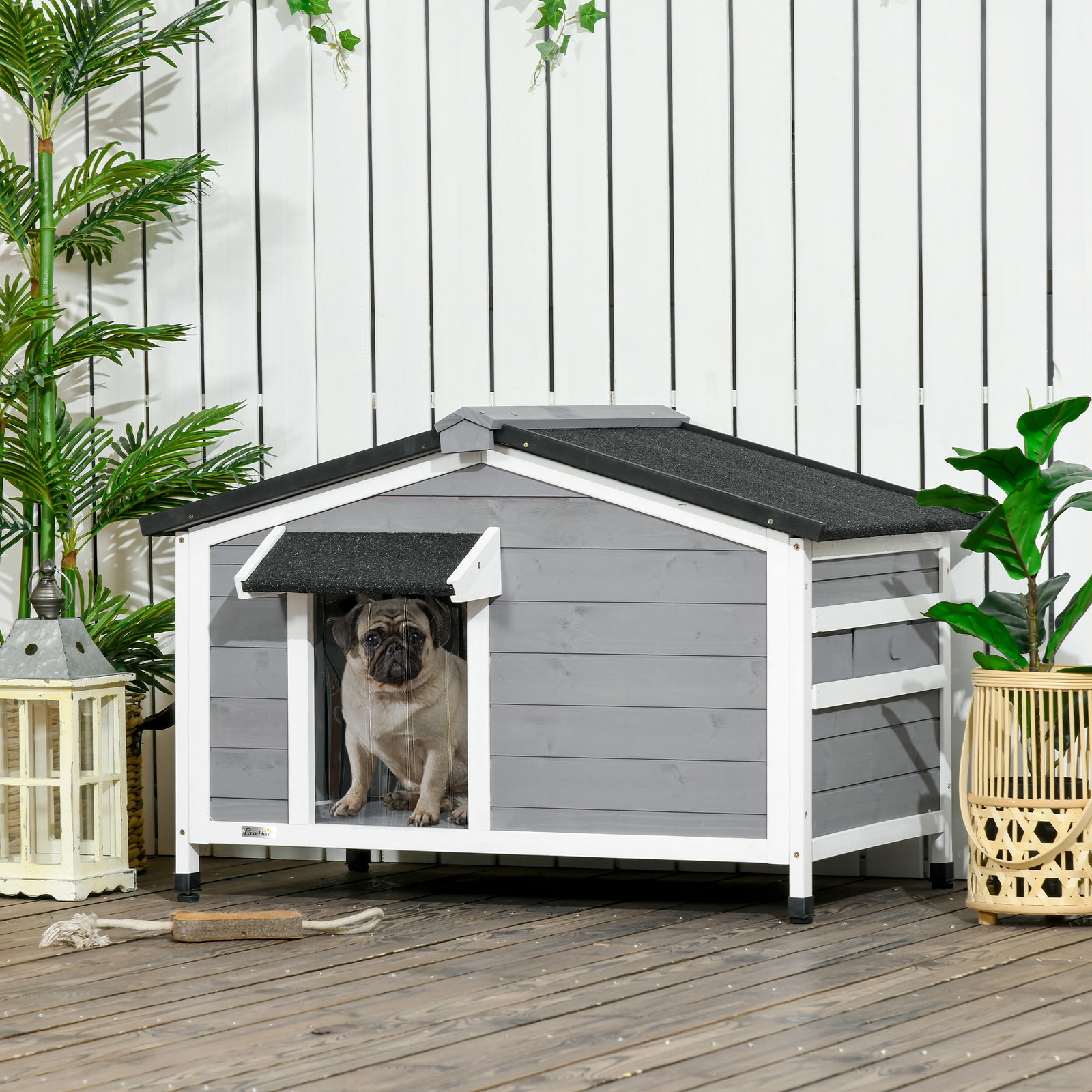 Casa para cães de madeira casa para animais de estimação com teto asfáltico 2 janelas porta com cortina 97x72x65 cm cinza