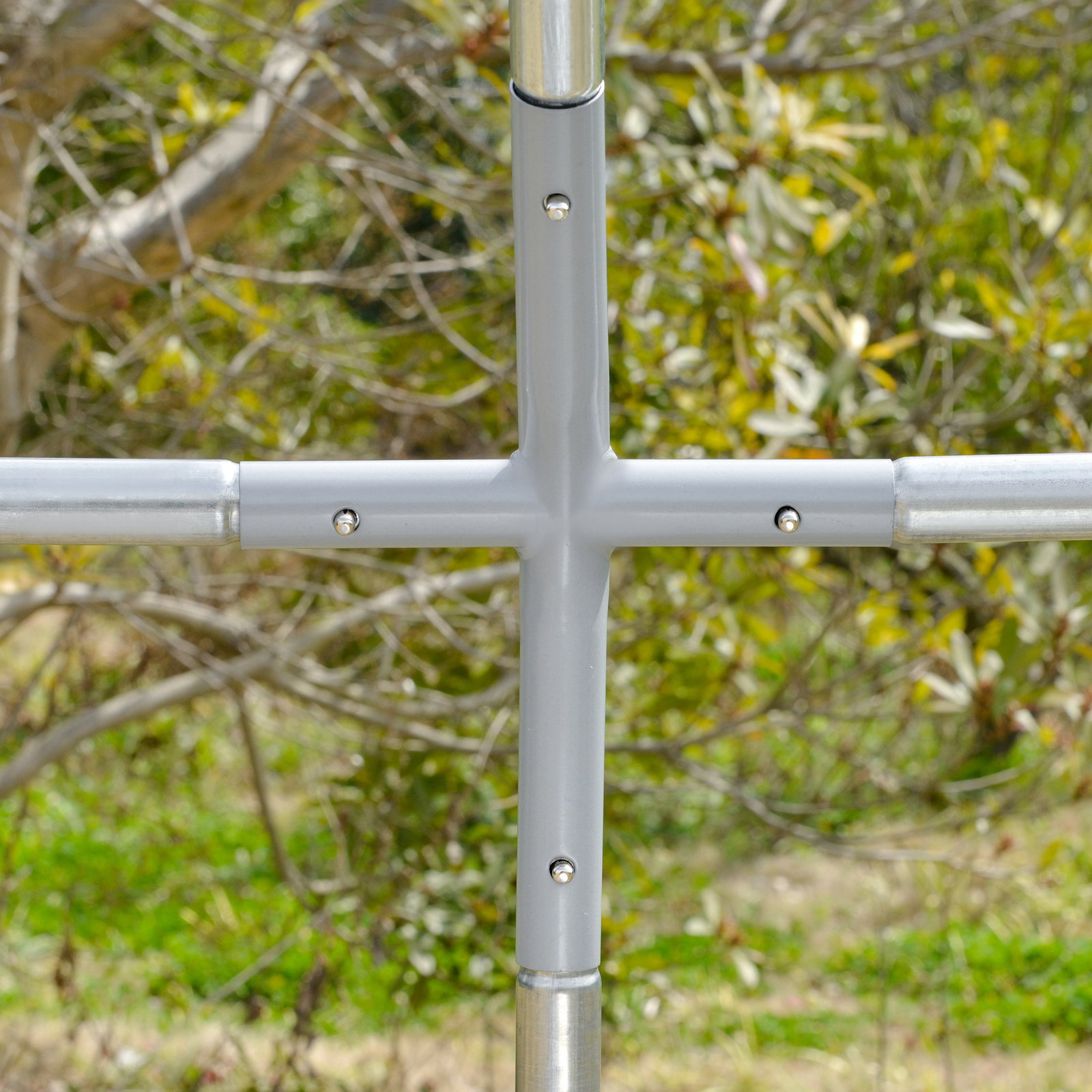 Galinheiro para exterior para 16-24 galinhas de aço galvanizado com teto de tecido oxford 2,8x7,60x1,97 m prata