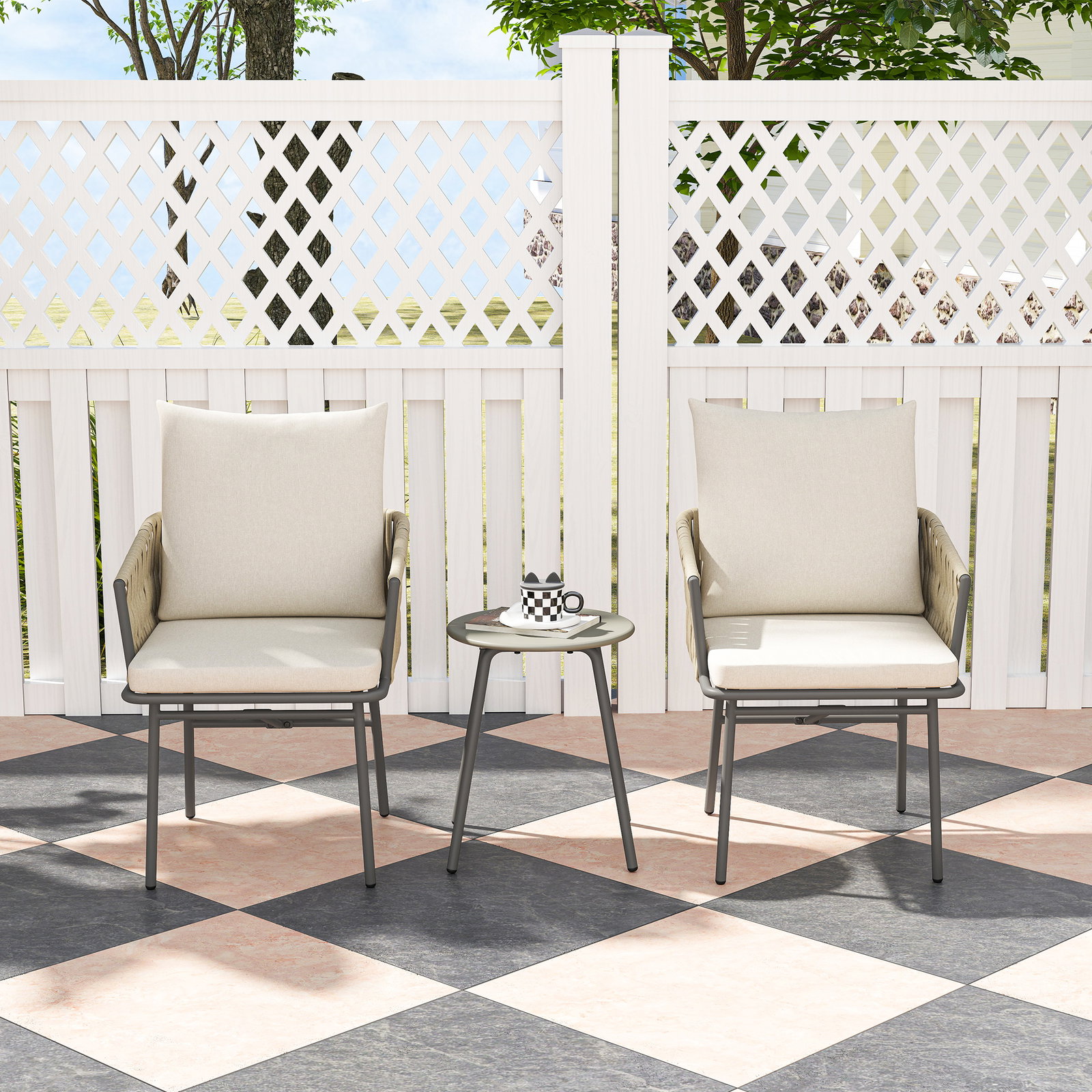 Conjunto de jardim de 3 peças com 2 cadeiras com almofadas removíveis e laváveis e mesa com bancada de metal cinza e creme